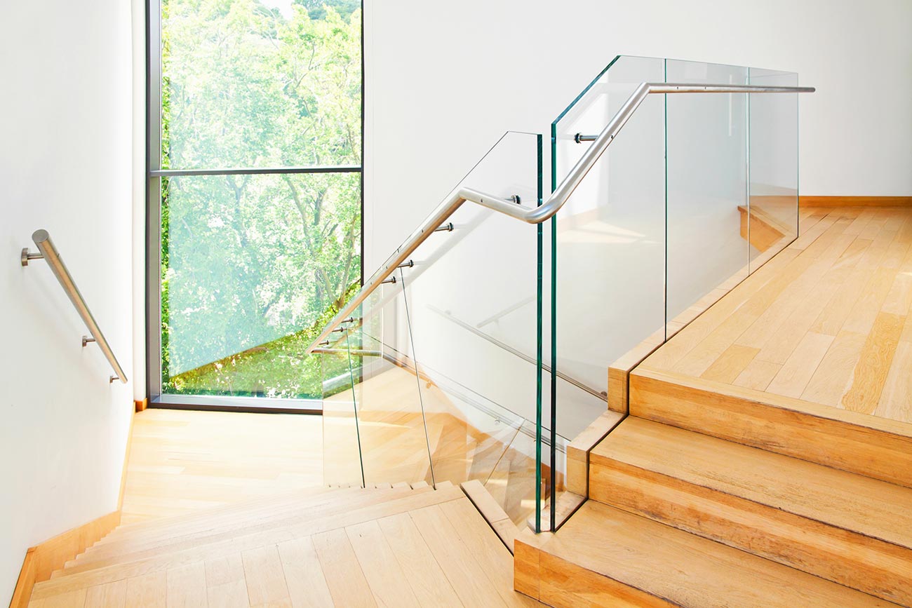 Is Glass Stair Railing Safe? Vista Vitres